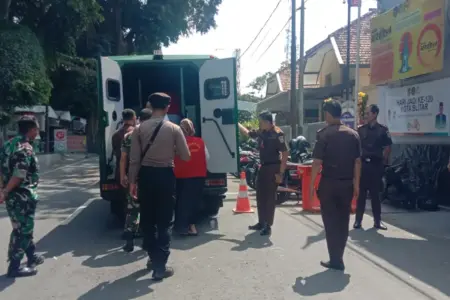 Kasus Dugaan Pemerasan Rp180 Juta di Lapas Blitar, Tiga Oknum Sipir Belum Dijatuhi Sanksi Foto BeritaJatim.com