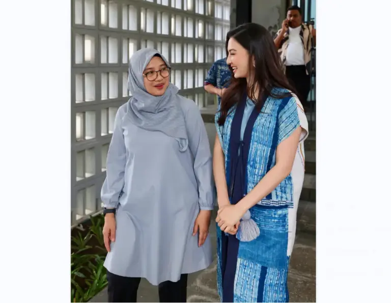 Terpesona dengan Cerita Keelokan Alamnya, Raline Shah Ajak Keluarga Jelajahi Banyuwangi Foto BeritaJatim.com