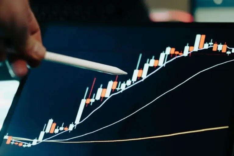 Pakar Ekonomi UB Sebut Rebound Rupiah dan IHSG Pasca Kenaikan BI Rate Masih Rapuh Foto BeritaJatim.com