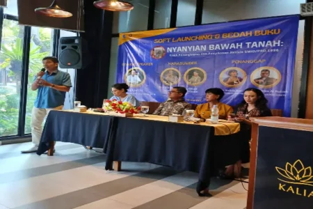 Buku Nyanyian Bawah Tanah Diluncurkan, Angkat Kesaksian Penyiksaan Aktivis SMID/PRD 1996 Foto BeritaJatim.com