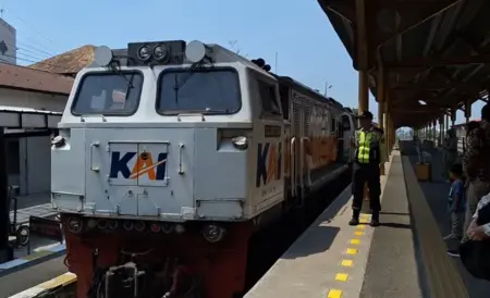 Libur Panjang, Stasiun Mojokerto Layani 9.335 Pelanggan Kereta Api Foto BeritaJatim.com
