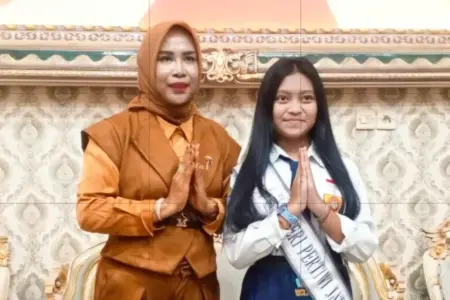Siswi SMPN 6 Sidoarjo Jadi Finalis Putri Pertiwi Jatim 2026, Dapat Dukungan Wakil Bupati Foto BeritaJatim.com