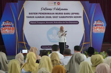 Bupati Kediri Minta SPMB Tanpa Diwarnai Praktik Kecurangan Foto BeritaJatim.com