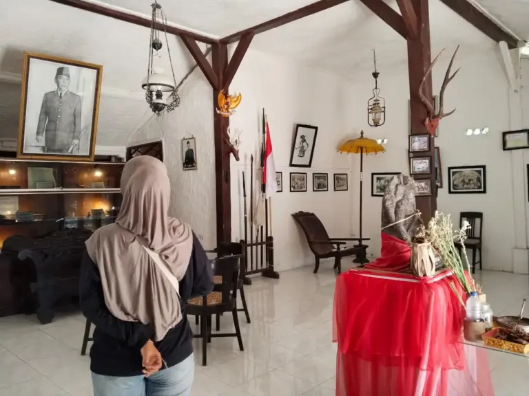 Situs Ndalem Pojok Kediri, Jejak Masa Kecil Bung Karno dan Pergantian Nama Soekarno Foto BeritaJatim.com