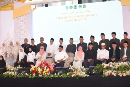 Mbak Wali Tekankan Pentingnya Ilmu dan Akhlak di Haflah Akhirussanah Ponpes Al Amien Kediri Foto BeritaJatim.com
