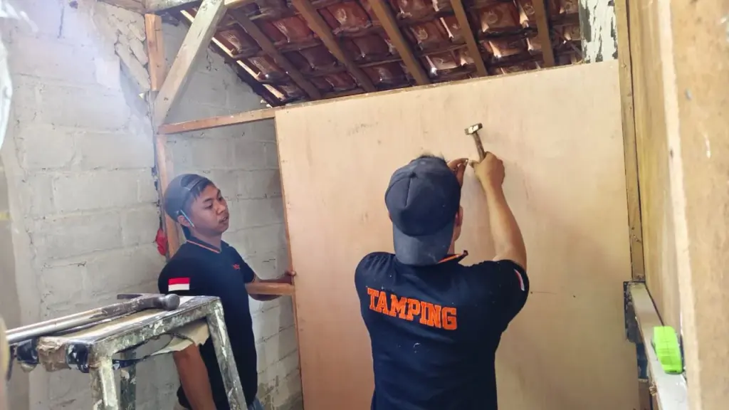 Lapas Tulungagung Renovasi Rumah Warga Tak Layak Huni, Libatkan 7 Warga Binaan Bersertifikat Foto BeritaJatim.com