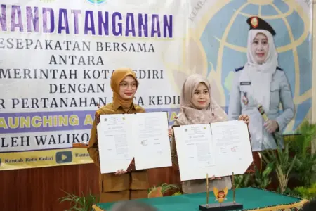 Mbak Wali dan Kepala Kantor Pertanahan Perkuat Sinergi Melalui Kesepakatan Bersama dan Aplikasi EMAS Foto BeritaJatim.com