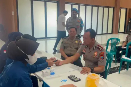 Sambut Hari Bhayangkara ke-80, Polresta Sidoarjo Gelar Cek Kesehatan Gratis bagi 100 Personel Foto BeritaJatim.com
