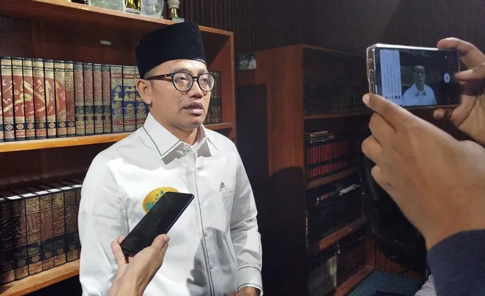 Gus Salam: PWNU-PCNU Rindukan Kepemimpinan PBNU Teduh dan Berintegritas Foto BeritaJatim.com