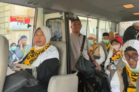 Jamaah Haji KBIHU Ar-Roudhoh Dijadwalkan Tiba di Magetan 7 Juni 2026 Dini Hari Foto BeritaJatim.com