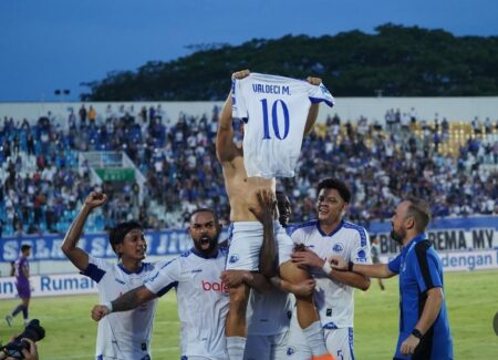 Arema FC Resmi Tidak Pertahankan Valdeci Moreira Foto BeritaJatim.com