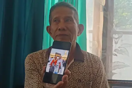 Sahabat Kenang Djurianto sebagai Sosok Penyabar, Tak Pernah Menyimpan Dendam hingga Akhir Hayat Foto BeritaJatim.com