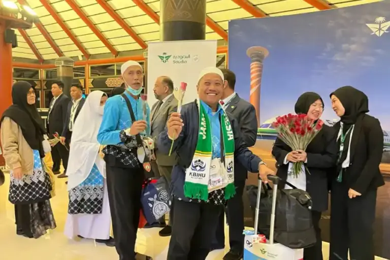 Update Haji 2026: 63 Ribu Jemaah Tiba di Indonesia Foto BeritaJatim.com