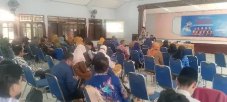 Hidupkan Semangat Menulis, Puluhan Guru di Sumenep Dibidik Jadi Pelopor Literasi Foto BeritaJatim.com
