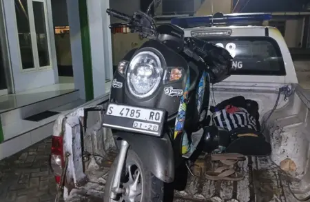 Tragis! Ibu Muda Asal Mojokerto Tewas Dalam Kecelakaan di Jombang, Anak Selamat Foto BeritaJatim.com