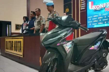 Kenalan Lewat Aplikasi OMI, Remaja di Blitar Dijebak Komplotan Pemeras, iPhone Dirampas Foto BeritaJatim.com