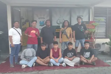 Pengeroyokan Pelajar SMP di Banyuwangi Terungkap, Empat Pemuda Ditangkap Polisi Foto BeritaJatim.com