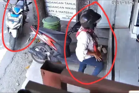 Modus Beli Bolpoin, Pasangan Pria-Wanita Gondol Motor Pelajar di Mojokerto Foto BeritaJatim.com