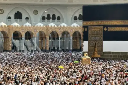 Jemaah Haji Gelombang II Mulai Bergeser dari Makkah ke Madinah Hari Ini Foto BeritaJatim.com