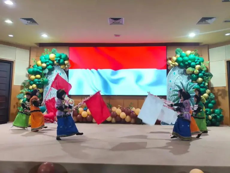 KBTK Al Hikmah Surabaya Tekankan Pentingnya Peran Anak sebagai Generasi Masa Depan Foto BeritaJatim.com