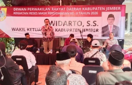 Wakl Ketua DPRD Jember Ajak Masyarakat Awasi Koperasi Merah Putih Foto BeritaJatim.com