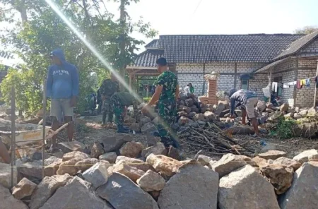 TMMD ke-129 Lamongan Resmi Dimulai, Bangun Jalan hingga Jaringan Irigasi Foto BeritaJatim.com