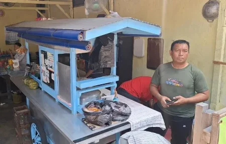 Dilema Pedagang Bakso di Lamongan, saat Harga Daging Sapi Terus Naik Foto BeritaJatim.com