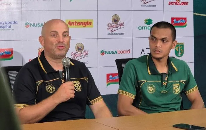 Persebaya Ditahan PSIS, Bernardo Tavares Soroti Mental Pemain Foto BeritaJatim.com
