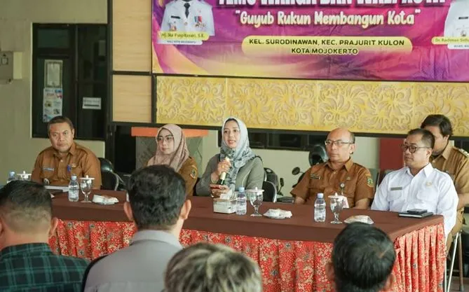 Wali Kota Mojokerto Sosialisasi Beasiswa Pro Bestari 2026, Mahasiswa Terima Rp3,6 Juta Foto BeritaJatim.com