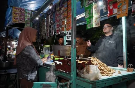 Digitalisasi Pasar Rakyat di Kabupaten Kediri Diperluas, Tekan Kebocoran Retribusi dan Dongkrak PAD Foto BeritaJatim.com