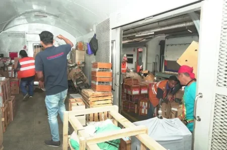 Logistik via Kereta Kian Diminati, KAI Daop 9 Angkut 8.895 Ton Barang Foto BeritaJatim.com