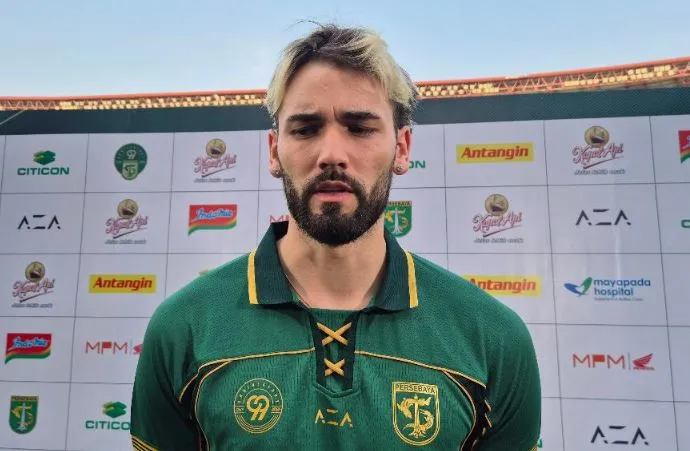Diogo Ramalho Secara Jujur Akui Kagum Militansi Bonek dan Bonita Persebaya Surabaya Foto BeritaJatim.com