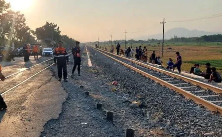 KA Logawa Tabrak Truk di Perlintasan Nganjuk, Perjalanan Kereta Alami Keterlambatan Foto BeritaJatim.com