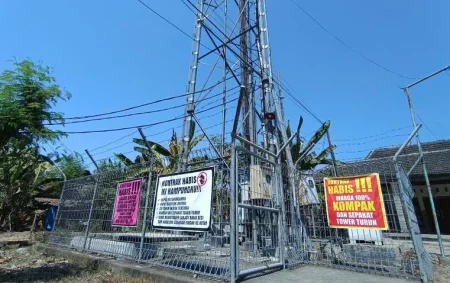 Tower Sidomulyo Jadi Sorotan, Kepala DPMPTSP Madiun Minta Provider Libatkan Desa Foto BeritaJatim.com