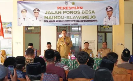 Bupati Yuhronur Sebut 65 Persen Ruas Jalan di Lamongan Dalam Kondisi Baik Foto BeritaJatim.com