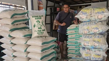 Harga Beras di Kabupaten Madiun Naik, Konsumen Beralih dari Premium ke Medium Foto BeritaJatim.com