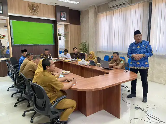 Tingkatkan PAD dan Tertibkan Aset Daerah, Diskoperindag Pasuruan Gandeng Kejari Sasar 8 Plaza Foto BeritaJatim.com