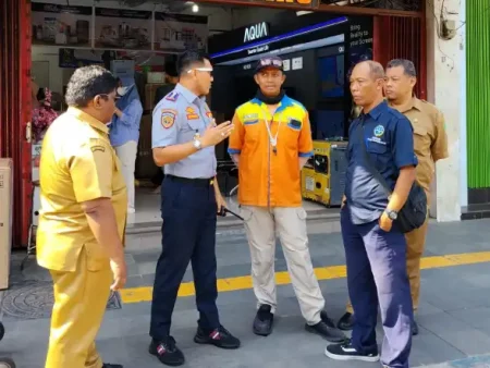 Retribusi Parkir Macet, Dishub Kota Pasuruan Beri Surat Peringatan ke Jukir Jalan Niaga Foto BeritaJatim.com