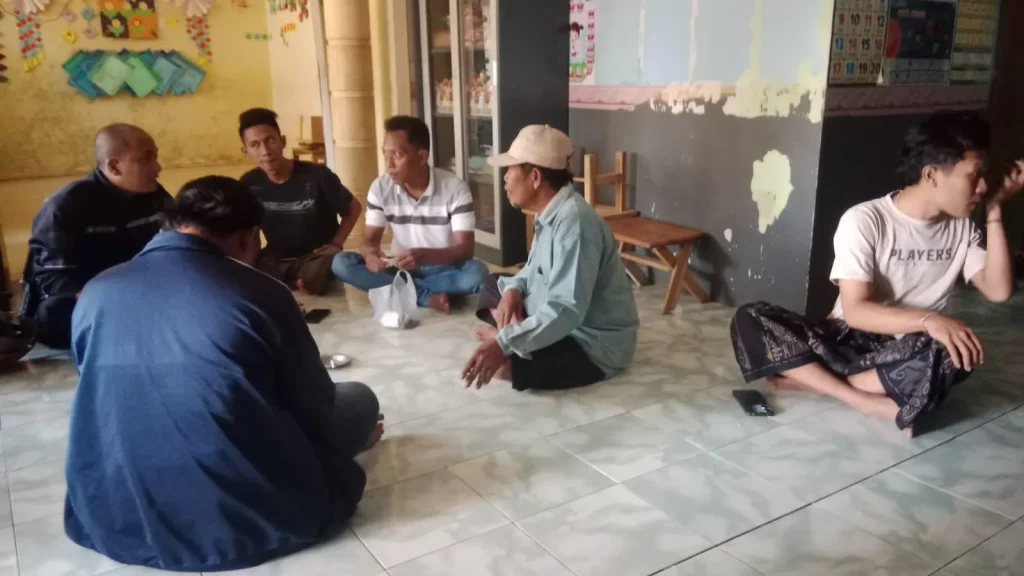 Motif Terungkap, Kakek Nekat Bacok Operator Sekolah di Probolinggo karena Bela Cucu Foto BeritaJatim.com