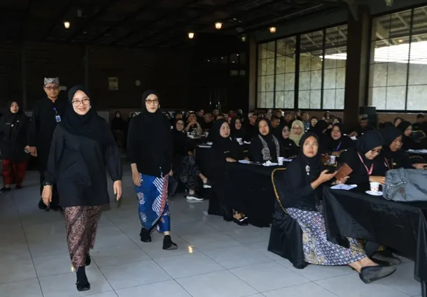 Bupati Ipuk Minta Seluruh Stakeholder Perkuat Kolaborasi Layanan Kesehatan di Banyuwangi Foto BeritaJatim.com