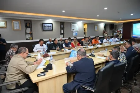 Perwakilan DPR RI Adakan Rakor Bahas Percepatan Pembangunan Dermaga Ketapang-Gilimanuk Foto BeritaJatim.com