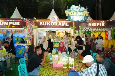 Produk Warga Ring Satu Petrokimia Gresik Kini Diburu Ribuan Pengunjung Foto BeritaJatim.com