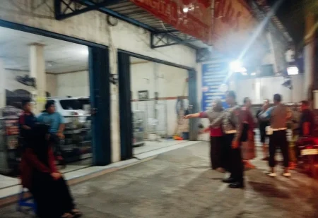 Aksi Curanmor di Gresik Gagal Total, Satu Pelaku Babak Belur Diamuk Massa Foto BeritaJatim.com