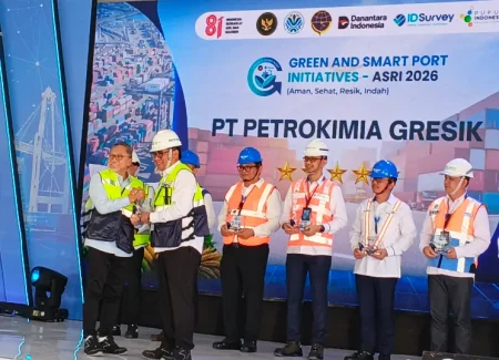 6 Menteri dan 1 Wamen Saksikan Langsung Pelabuhan Petrokimia Gresik Resmi Jadi Terbaik Nasional Foto BeritaJatim.com