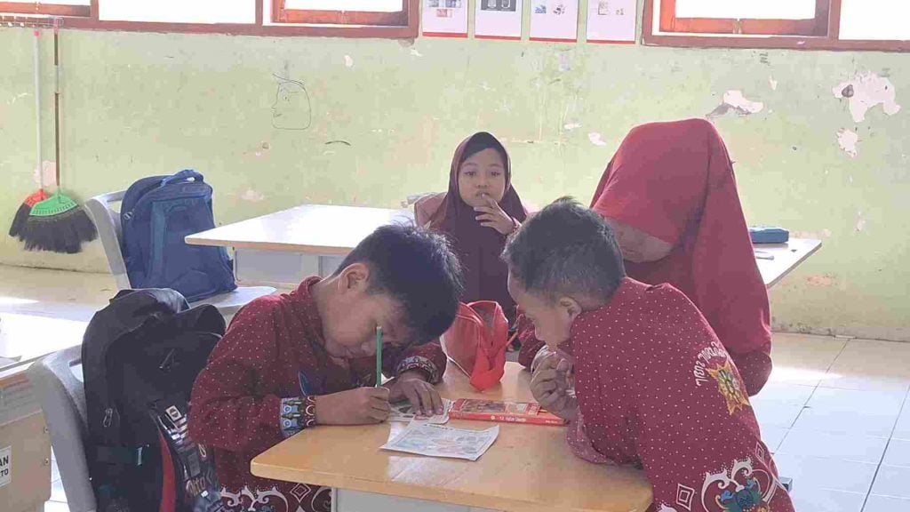 Tak Dapat Siswa Baru, SDN di Mojokerto Tetap Gelar MPLS demi Patuhi Aturan Foto BeritaJatim.com