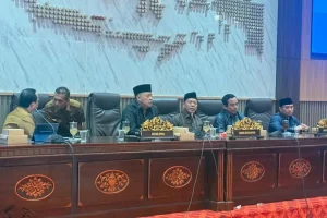 Banggar DPRD Sumenep Nyatakan Mosi Tak Percaya kepada Sekda, Pembahasan KUA-PPAS 2027 Ditunda Foto BeritaJatim.com