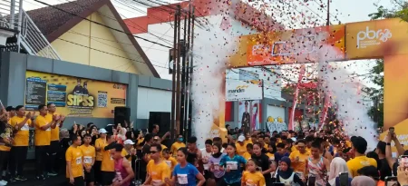 1.500 Pelari Ramaikan Ponorogo Bhayangkara Run 2026 Foto BeritaJatim.com