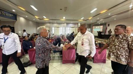 KBLI 2025 Dinilai Bebani Pelaku Usaha, Kadin Jatim Desak Efisiensi Birokrasi Foto BeritaJatim.com
