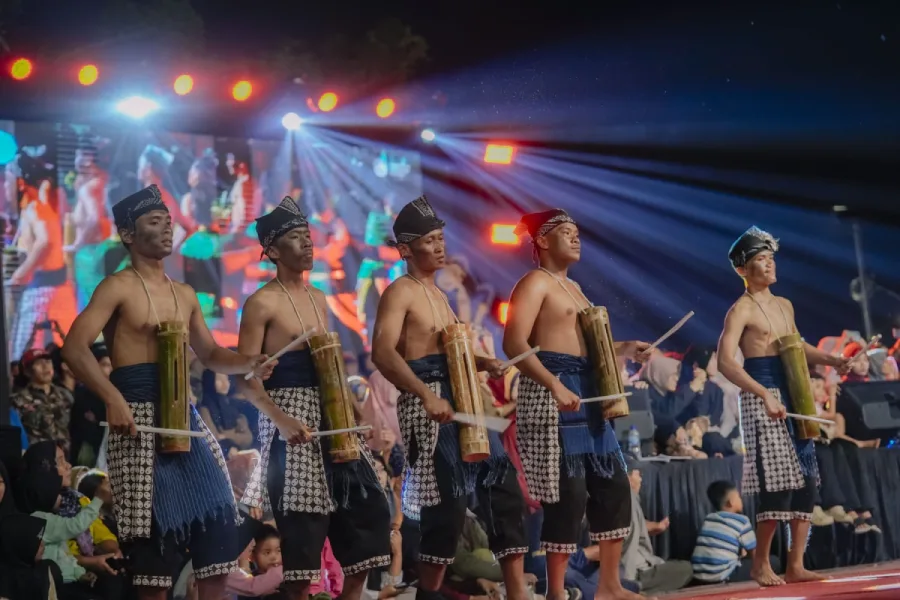 Festival Ronthek Pacitan 2026 Usung Konsep Panggung Berjalan, Penjurian Dilakukan Sepanjang Jalur Foto BeritaJatim.com