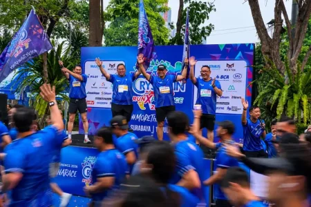 Crystalin RunXperience 2026 Gebrak Surabaya dengan Kolaborasi Kuliner dan Musik Foto BeritaJatim.com